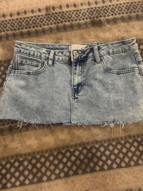 HOT Light Blue Denim CUTOFF Mini Skirt SZ MEDIUM 4/6 project rebel